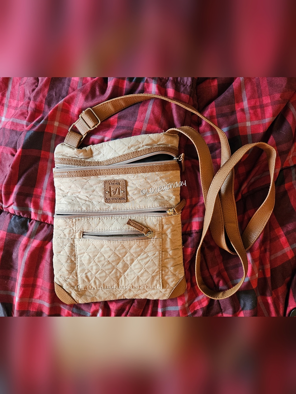 ✨️Stone Mountain✨️Quilted Crossbody Bag in Beige and Tan